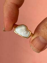 Load image into Gallery viewer, Damaged Signet Cloud Pearl Ring Sample
