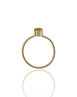 Oval Chartreuse Sapphire Ring