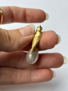 Parrot Pearl Pendant