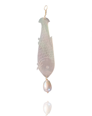 Mother Of Pearl Fish With Pearl 1