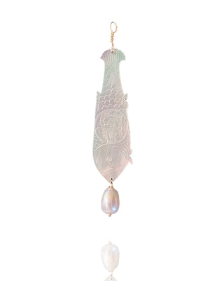Mother Of Pearl Fish With Pearl 1