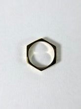Load image into Gallery viewer, VIRES ACQUIRIT EUNDO Hexagon Motto Ring
