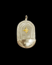 Load image into Gallery viewer, Star Fontanella Pendant
