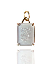 Load image into Gallery viewer, Moonstone Itaglio Pendant
