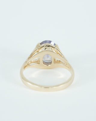 Purple Pink Oval Sapphire Ring