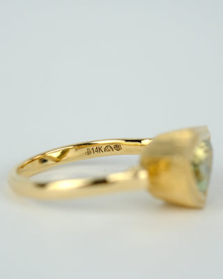 Mint Beryl Shield Ring