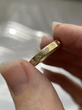 Load and play video in Gallery viewer, Stelle Diamond Engraved Band
