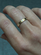 Load image into Gallery viewer, Stelle Diamond Engraved Band
