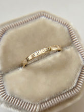 Load image into Gallery viewer, ESSE QUAM VIDERI Engraved Ring
