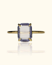 Load image into Gallery viewer, Periwinkle Blue Portrait Cut Sapphire Ring
