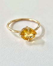 Load image into Gallery viewer, Lemon Yellow Sapphire Ring
