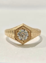 Load image into Gallery viewer, Engraved PALAZZO Diamond Ring
