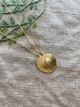 Load image into Gallery viewer, Heart Cockle Pendant
