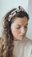 Load image into Gallery viewer, Siena Silk Twill Scarf

