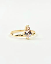 Load image into Gallery viewer, Kite Shaped Pink Zircon Ring
