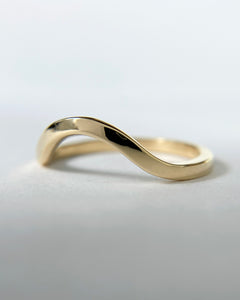 ONDA Ring In 14k Yellow Gold